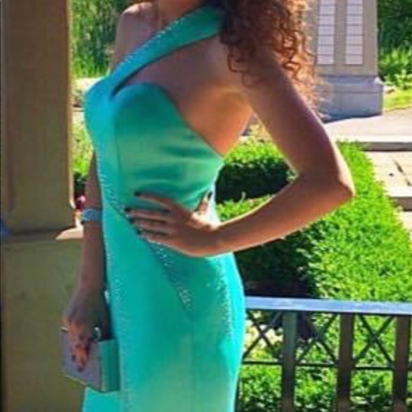 Long Dress / GOWN - Picture 2 of 8